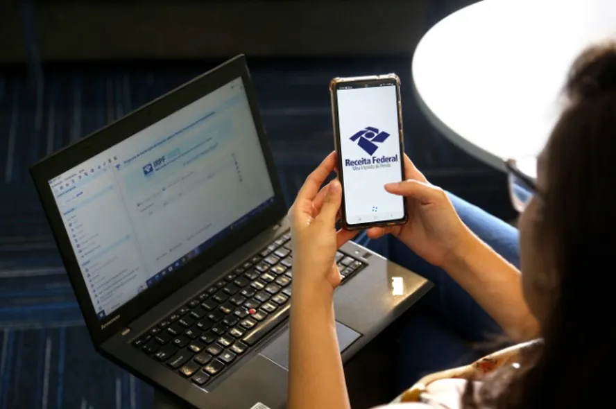 Automação de Impostos: Como a IA Pode Facilitar Sua Declaração de Renda