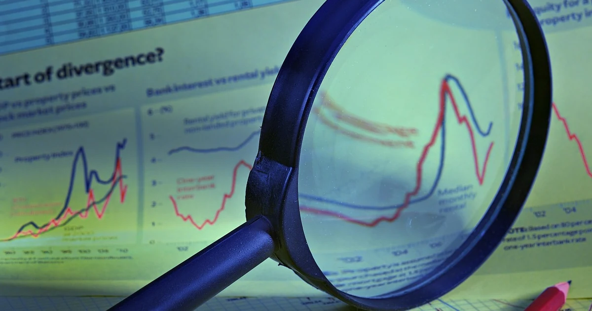 Prédios corporativos e documentos financeiros representando o empréstimo do FGC