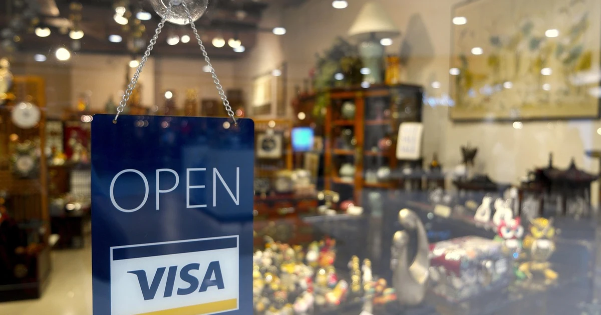 Ilustração moderna de dados de Open Asset crédito empresas fluindo digitalmente entre uma empresa e um banco, simbolizando acesso facilitado a crédito.